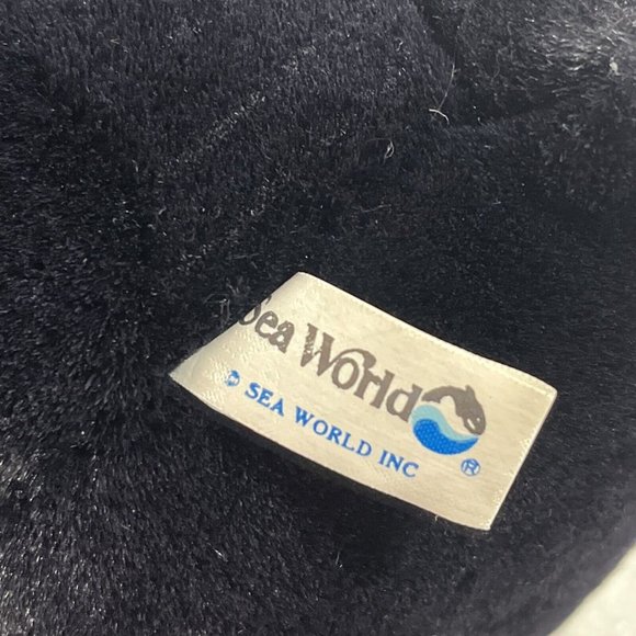 Vintage SEAWORLD ADVENTURE PARKS PENGUIN 11" PLUSH With Tag - Picture 6 of 6